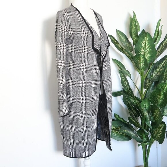 Vince Camuto Black White Houndstooth Plaid Open Front Long Knit Cardigan Sweater - Picture 8 of 11
